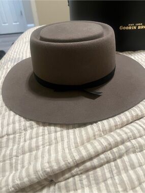 Goorin Bros Light Taupe Wool Felt Hat with Black Sweatband